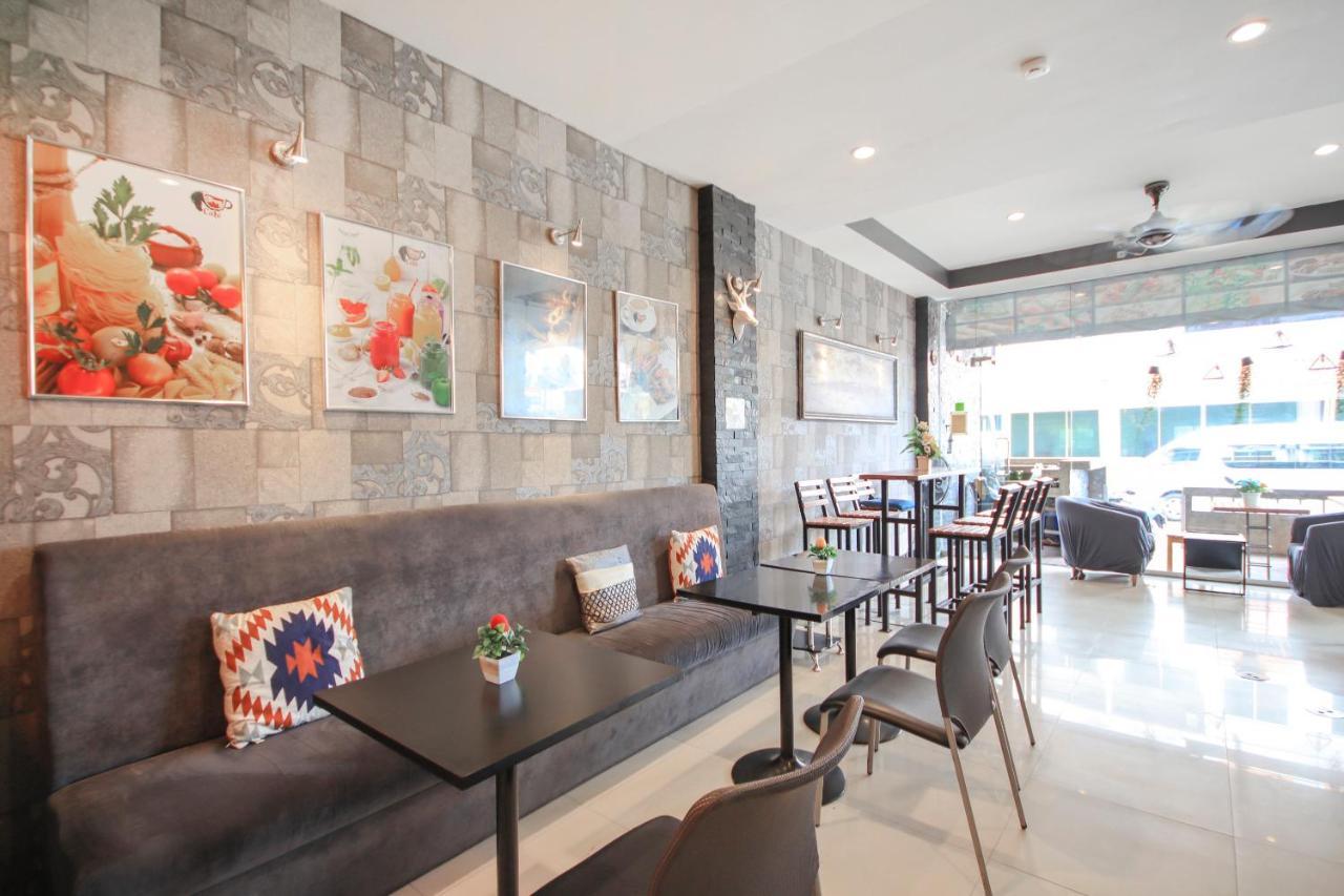 Oyo 75321 Gemma Patong Hotel Phuket Exterior foto